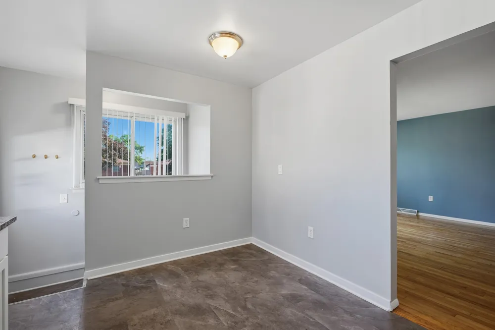 17243 Horger Avenue Allen Park City, MI 48101
