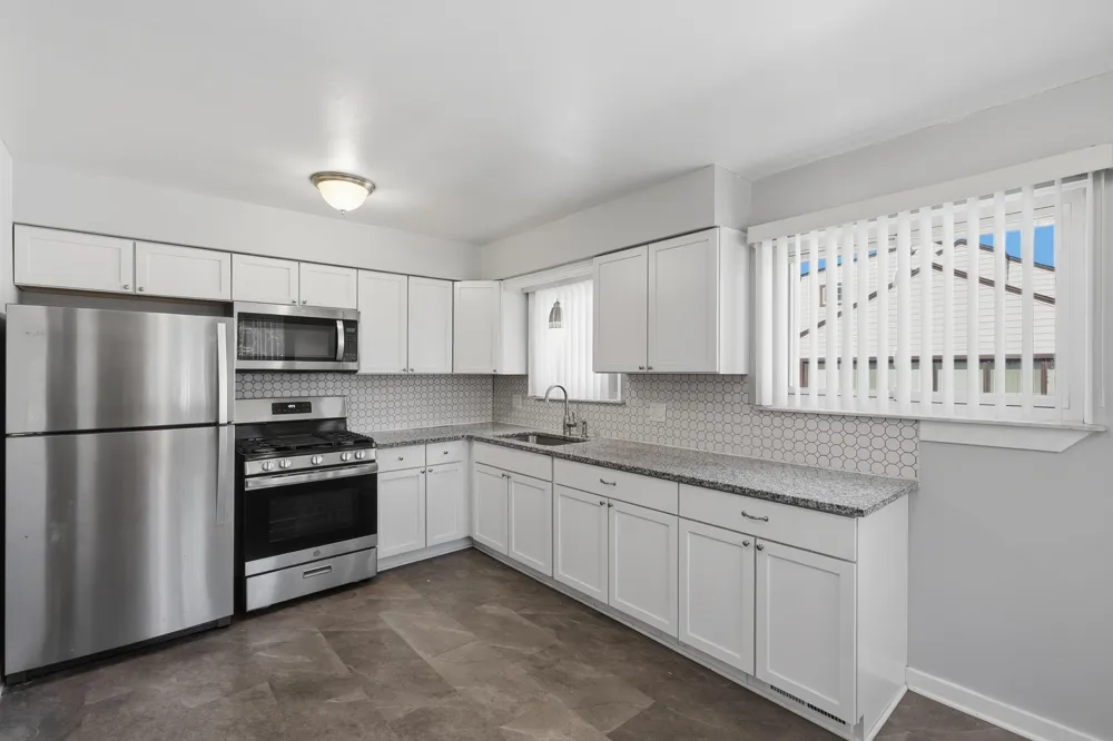 17243 Horger Avenue Allen Park City, MI 48101