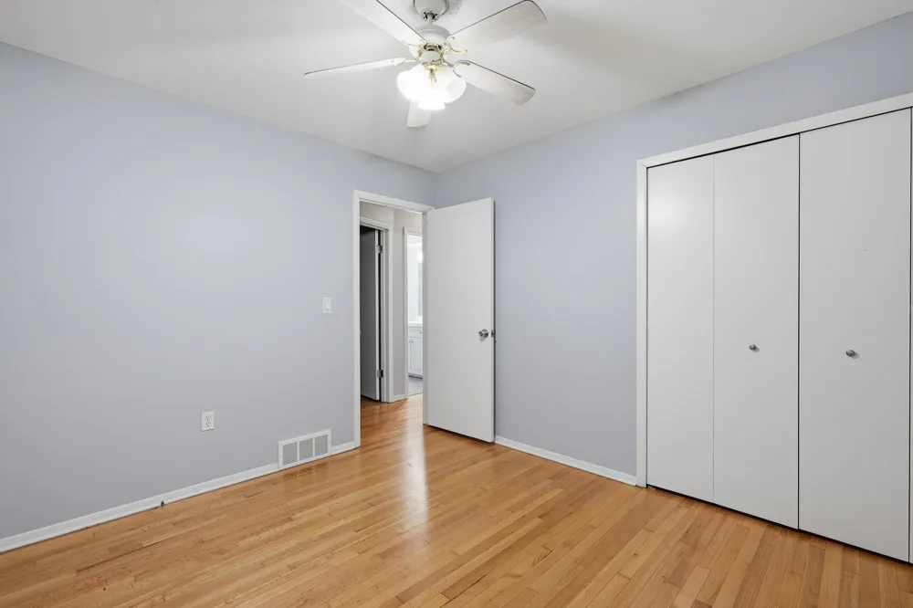 17243 Horger Avenue Allen Park City, MI 48101