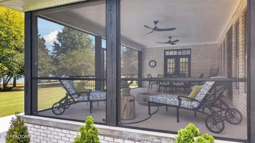 2460 Wild Pear Tr Dandridge, TN 37725