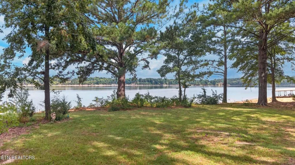 2460 Wild Pear Tr Dandridge, TN 37725
