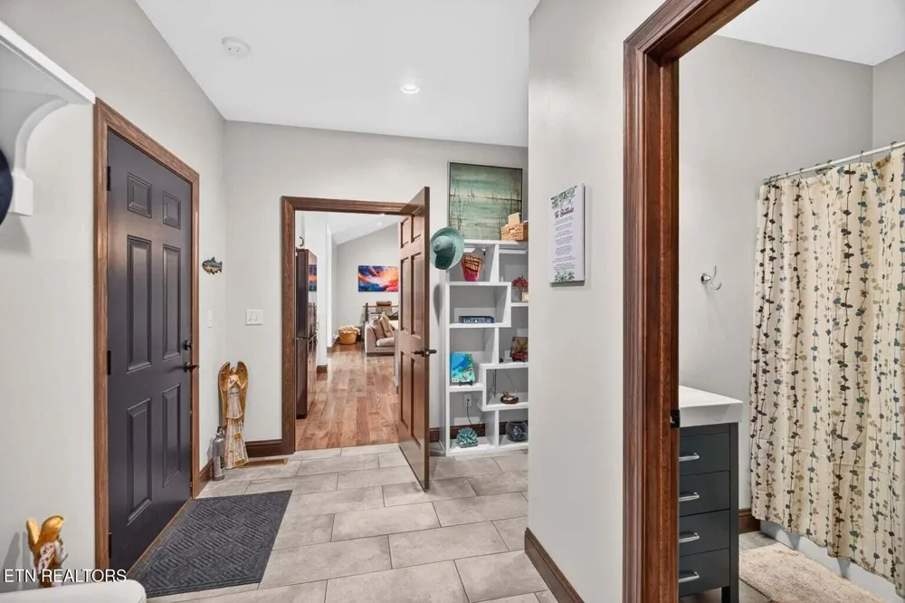 2460 Wild Pear Tr Dandridge, TN 37725