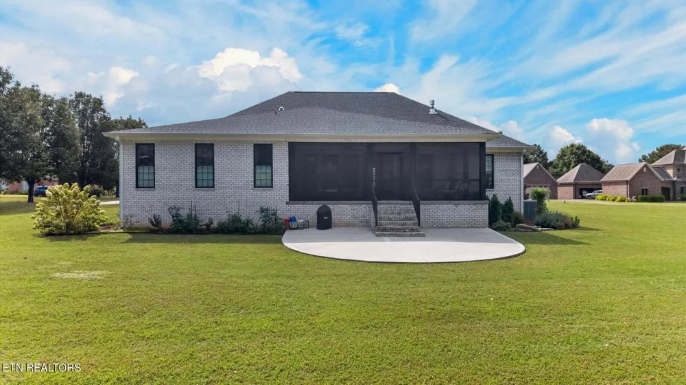 2460 Wild Pear Tr Dandridge, TN 37725
