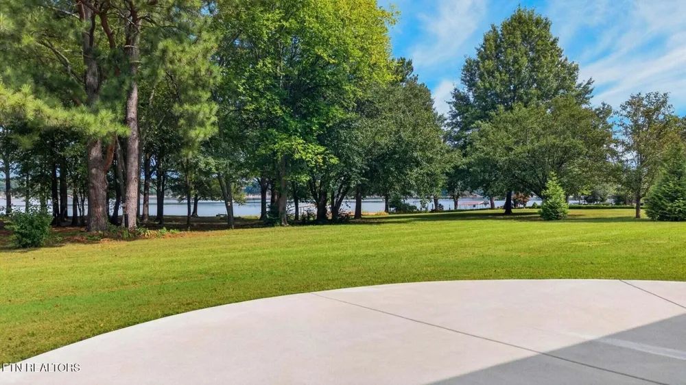2460 Wild Pear Tr Dandridge, TN 37725