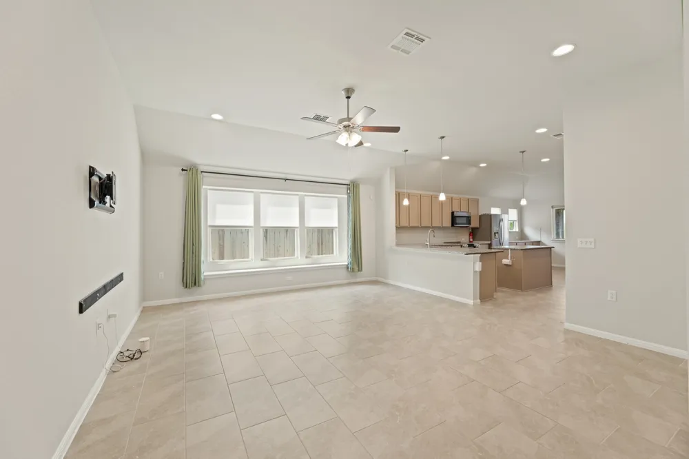16301 Fetching Avenue Manor, TX 78653