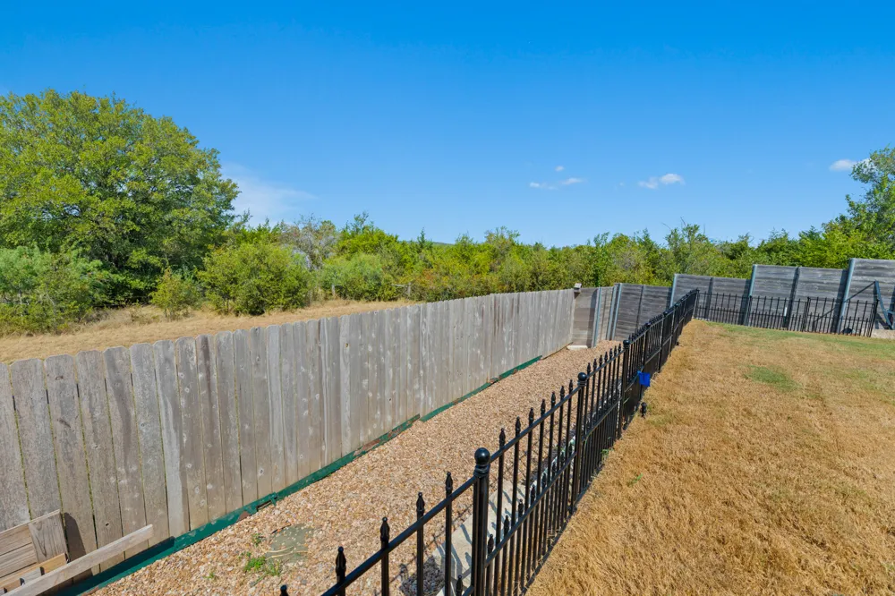 16301 Fetching Avenue Manor, TX 78653