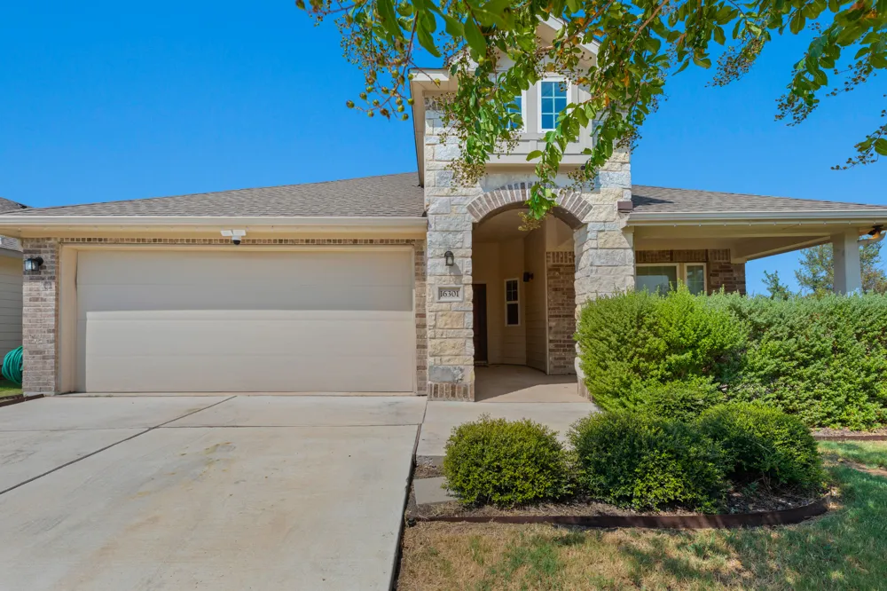16301 Fetching Avenue Manor, TX 78653