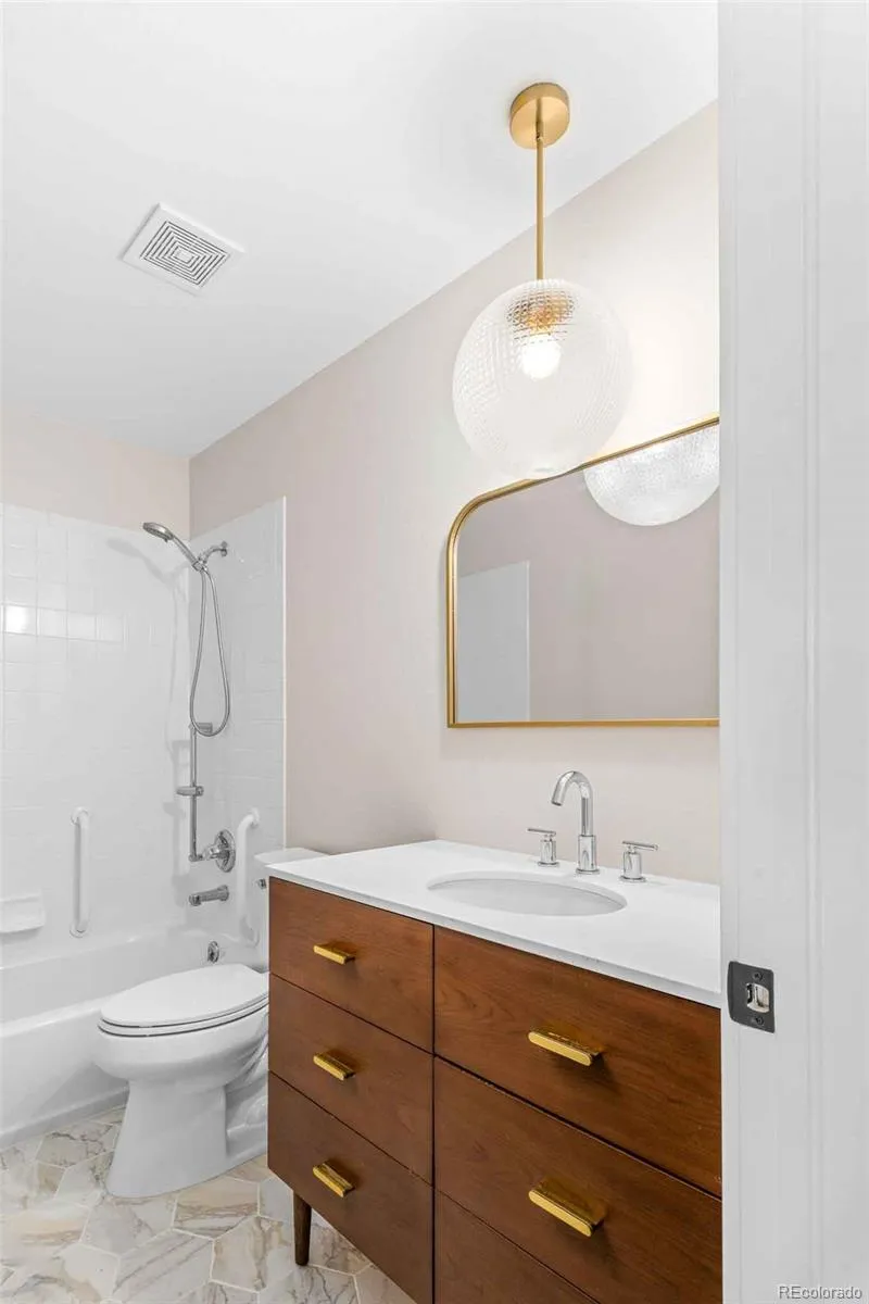 636 Cove Court Loveland, CO 80537