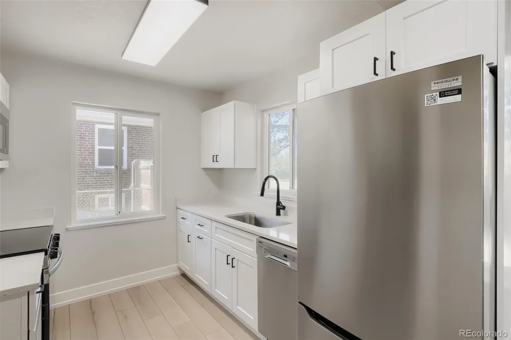 1558 Spruce Street Denver, CO 80220