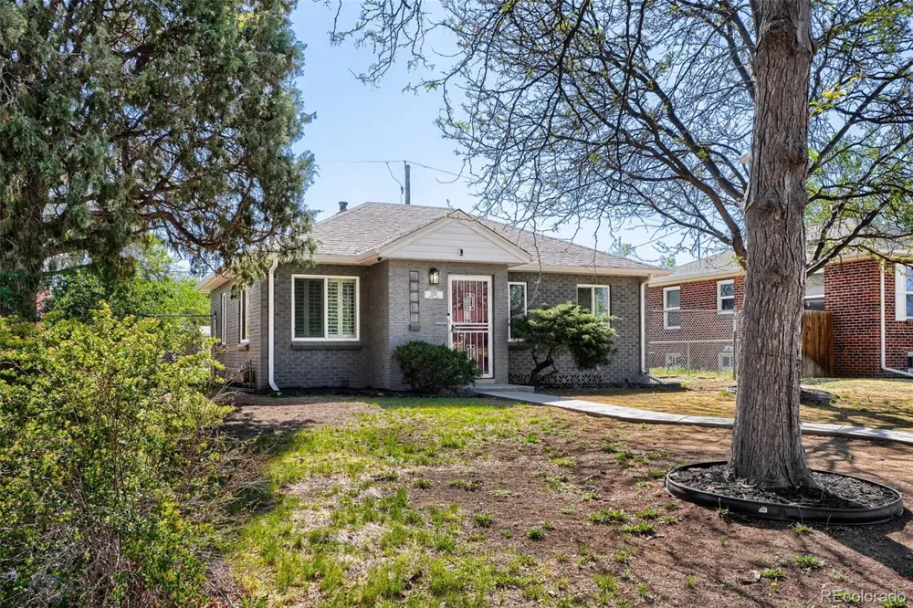1558 Spruce Street Denver, CO 80220