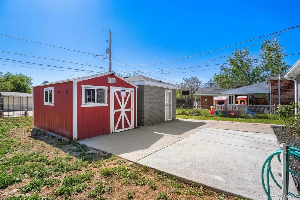 1558 Spruce Street Denver, CO 80220