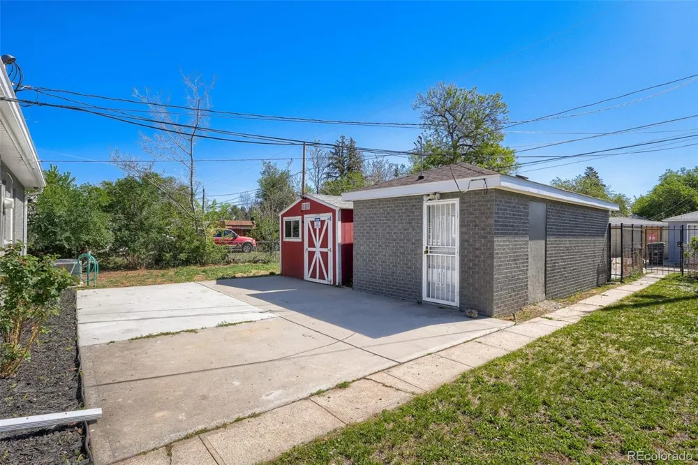1558 Spruce Street Denver, CO 80220