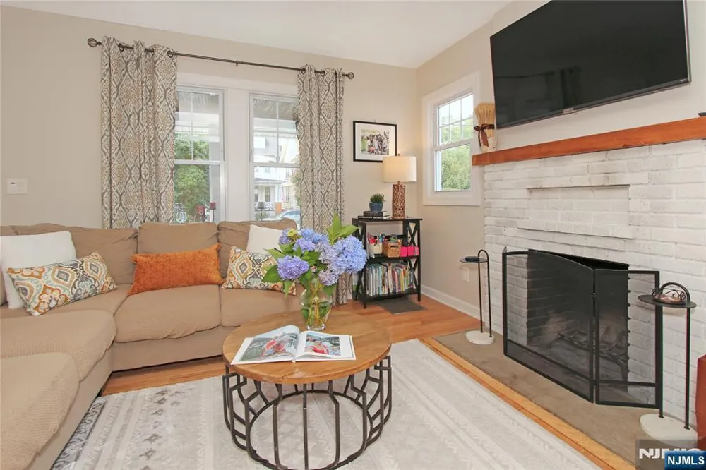 35 Essex Avenue Bloomfield, NJ 07003