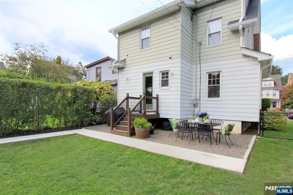 35 Essex Avenue Bloomfield, NJ 07003