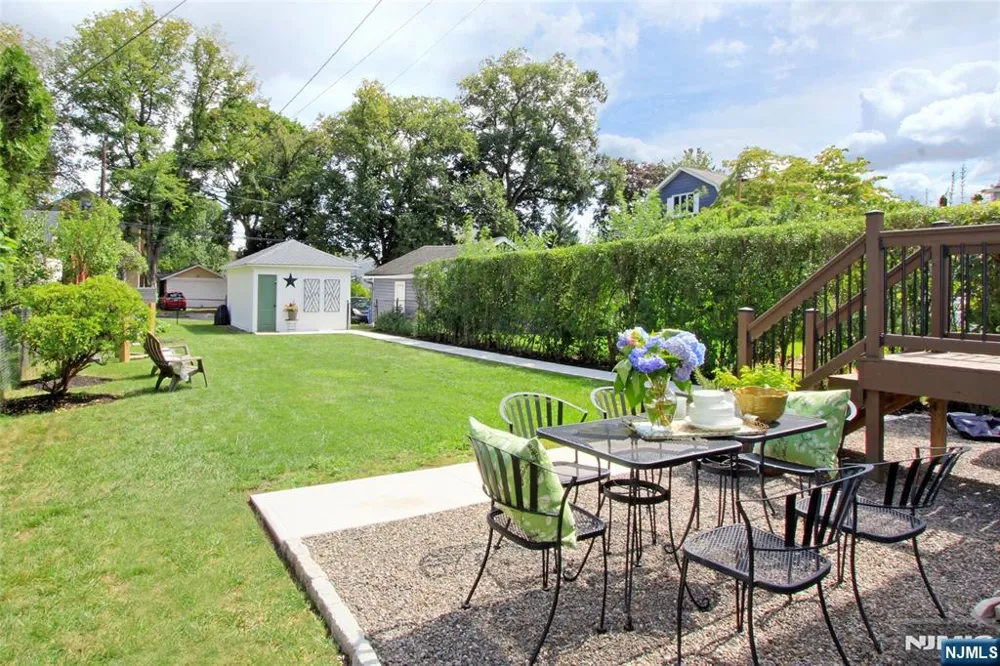 35 Essex Avenue Bloomfield, NJ 07003