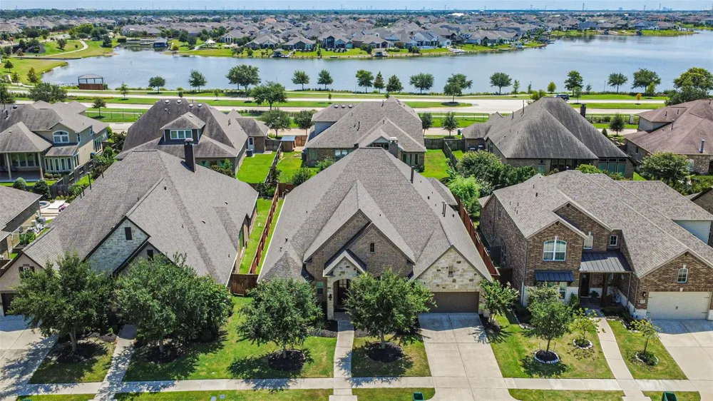 10918 Avery Arbor Lane Cypress, TX 77433