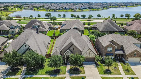 10918 Avery Arbor Lane