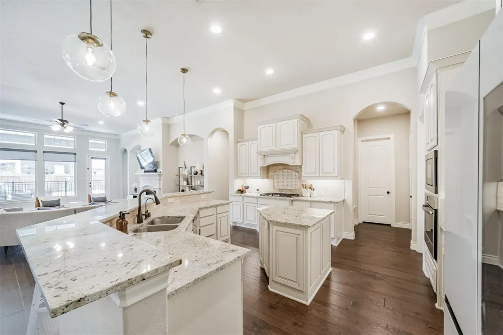10918 Avery Arbor Lane Cypress, TX 77433