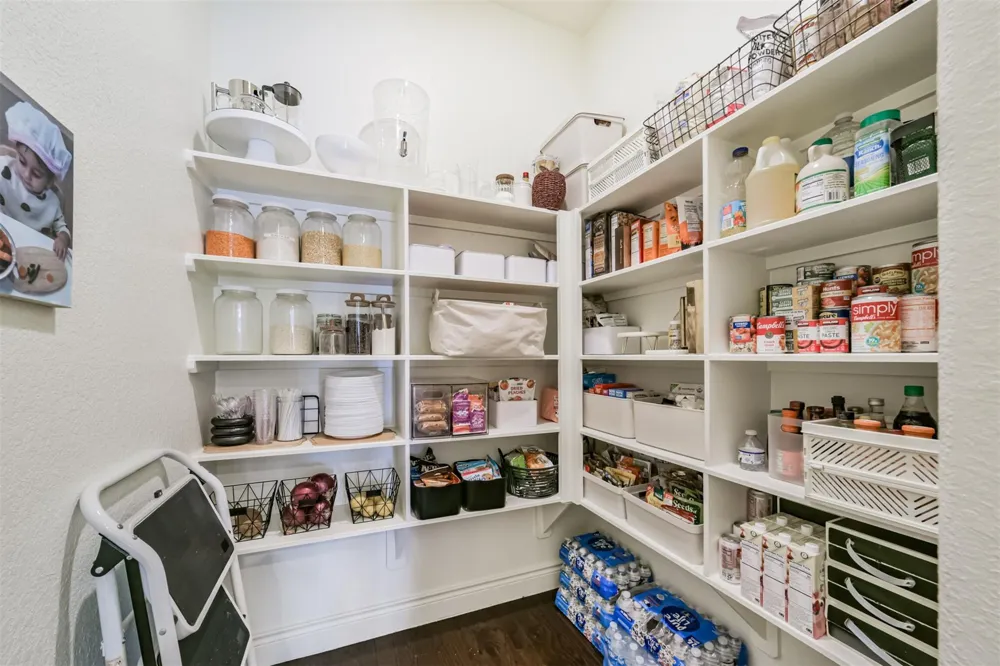 10918 Avery Arbor Lane Cypress, TX 77433
