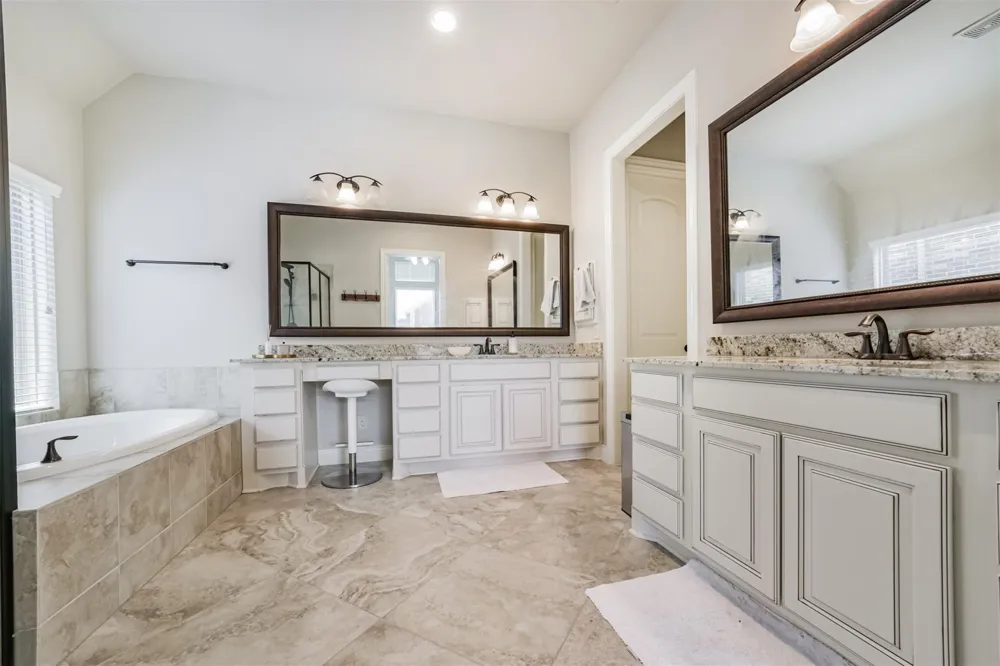10918 Avery Arbor Lane Cypress, TX 77433