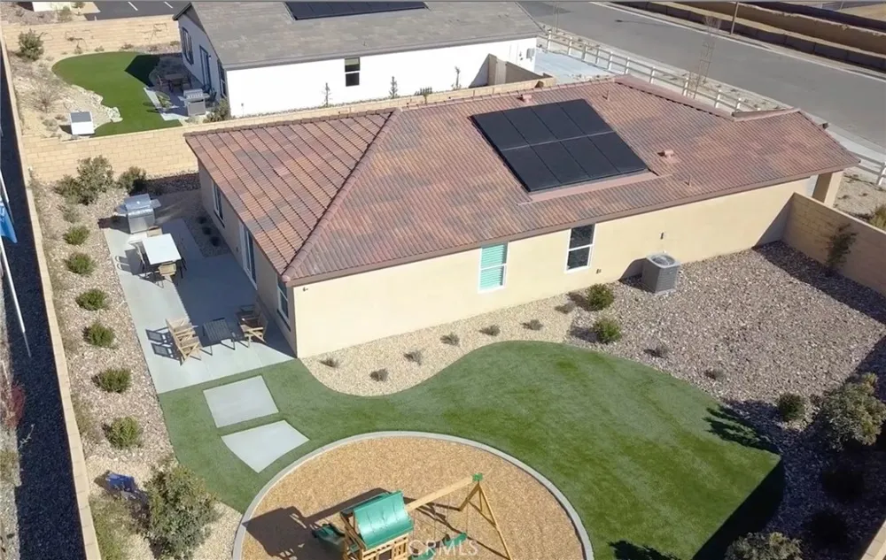 14381 Aurora Court Hesperia, CA 92345