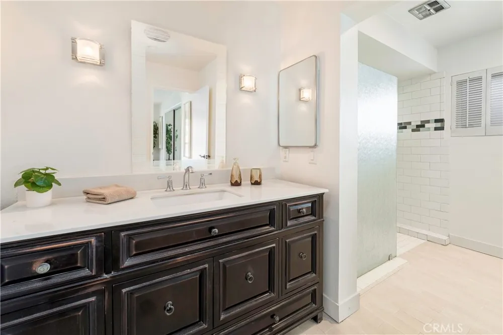 2310 El Baile Hacienda Heights, CA 91745