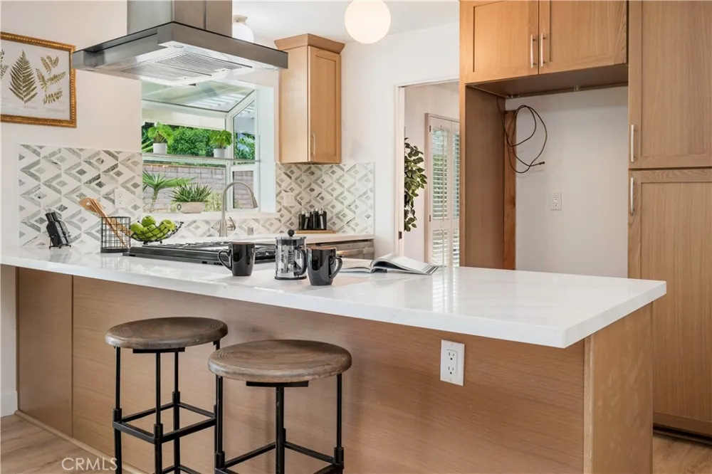 2310 El Baile Hacienda Heights, CA 91745