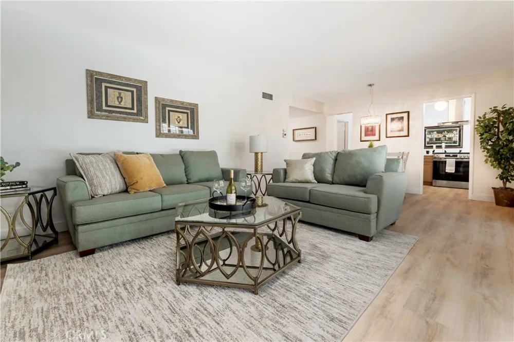 2310 El Baile Hacienda Heights, CA 91745