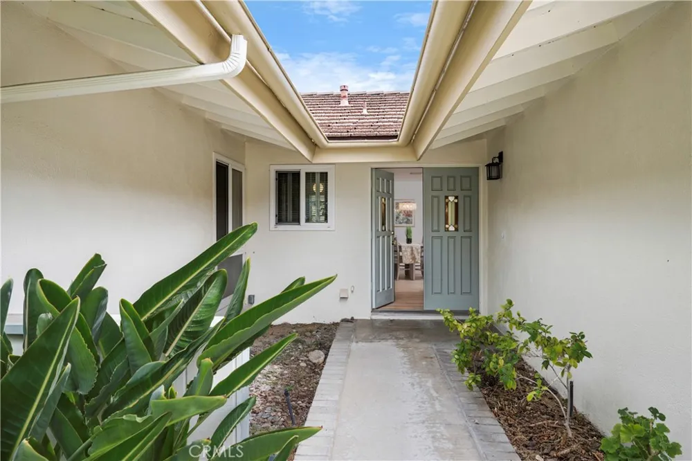 2310 El Baile Hacienda Heights, CA 91745