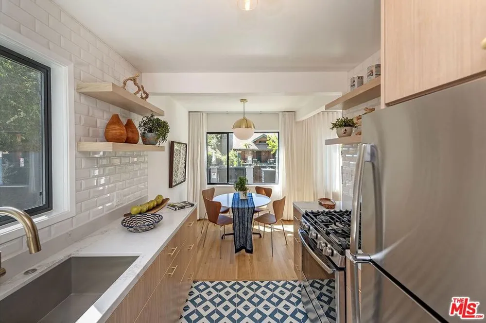 1964 Vista Del Mar Street Los Angeles, CA 90068