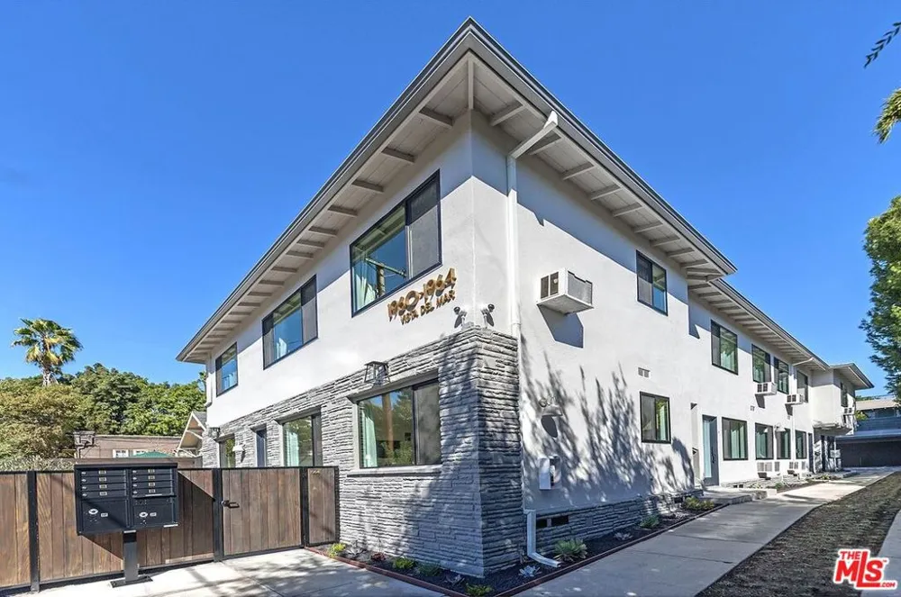 1964 Vista Del Mar Street Los Angeles, CA 90068