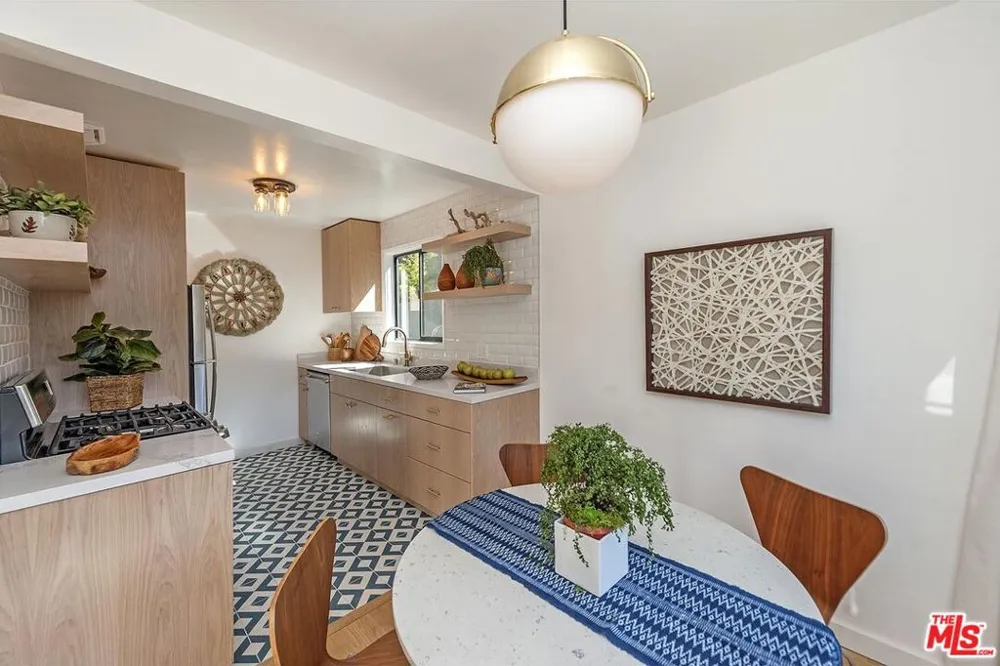 1964 Vista Del Mar Street Los Angeles, CA 90068