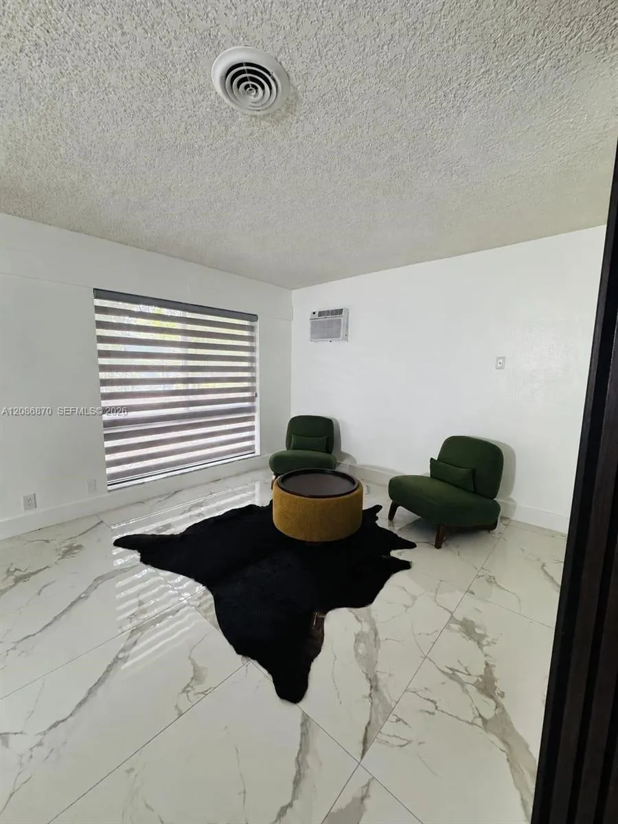 695 SW 65th Ave Margate, FL 33068
