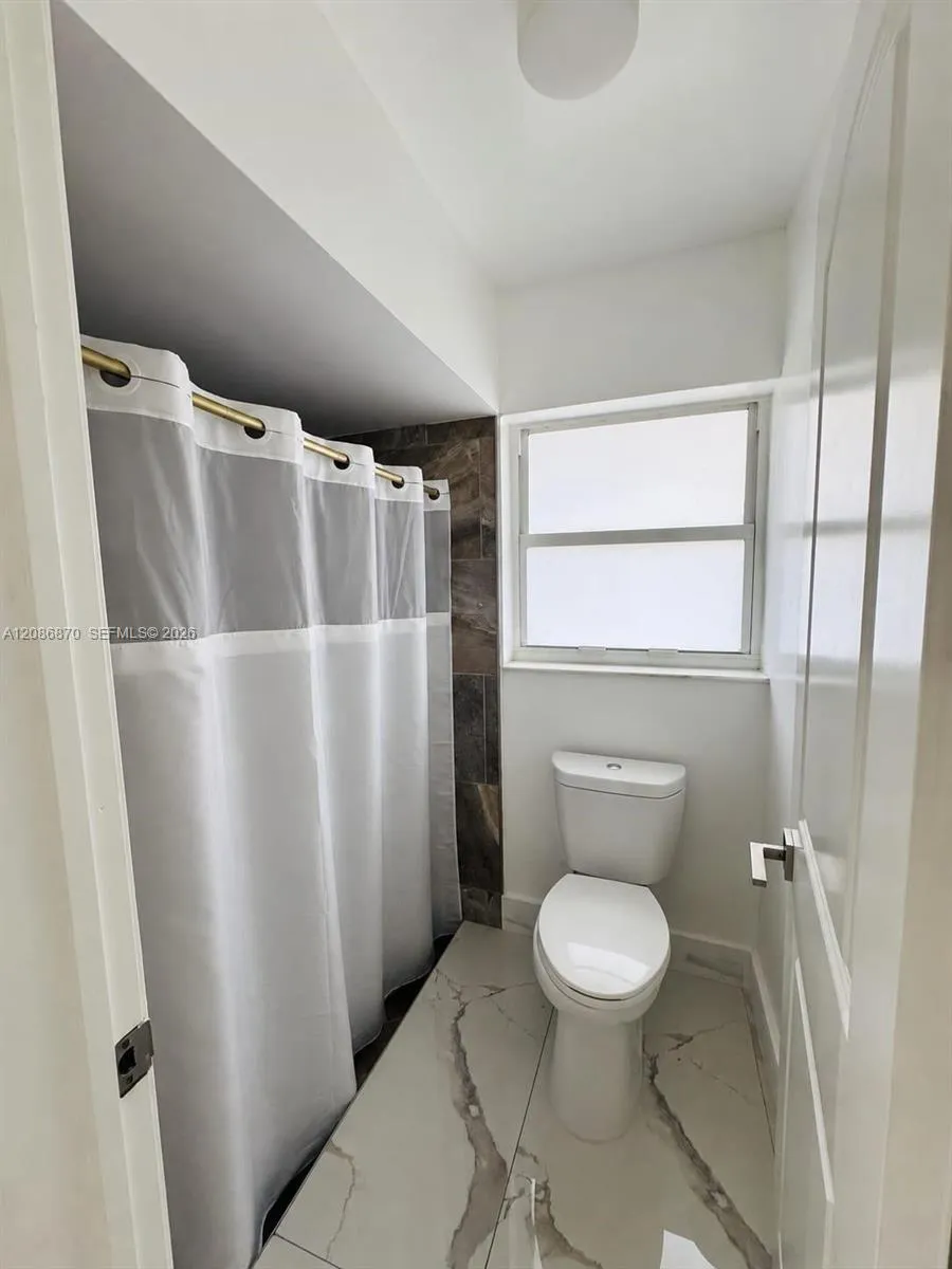 695 SW 65th Ave Margate, FL 33068