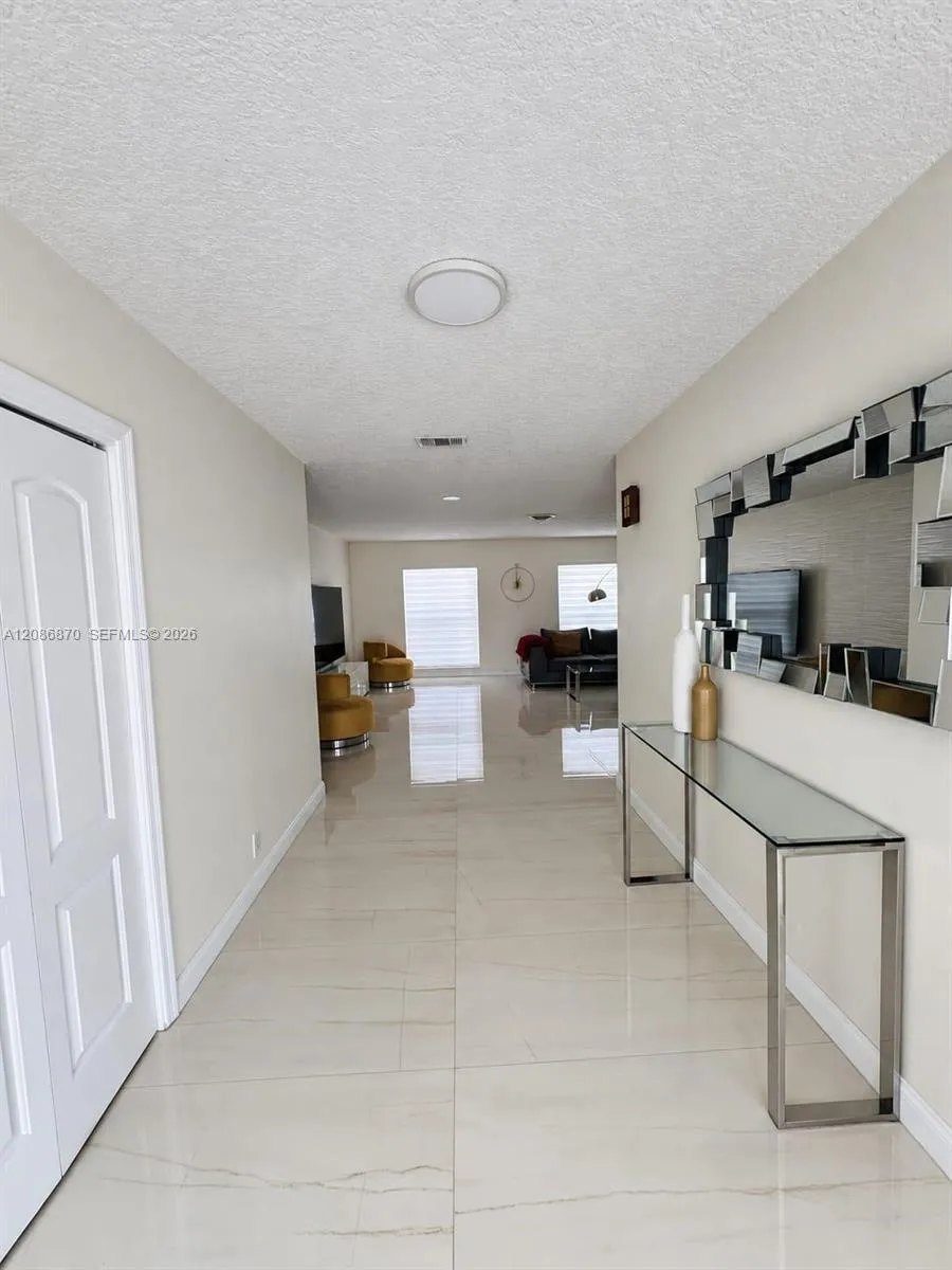 695 SW 65th Ave Margate, FL 33068