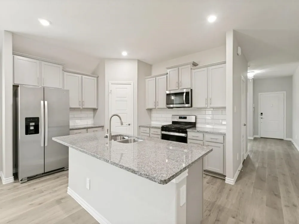9704 Autumn Leaves Lane Aubrey, TX 76227
