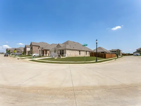9704 Autumn Leaves Lane