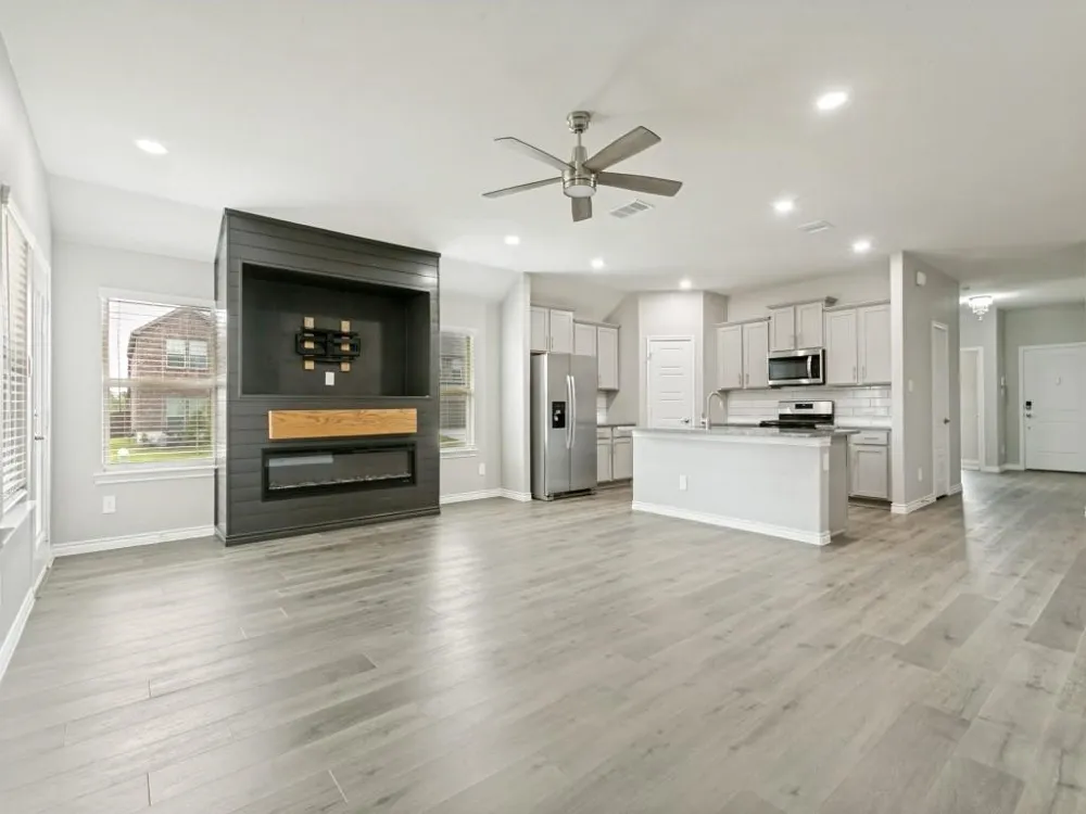 9704 Autumn Leaves Lane Aubrey, TX 76227