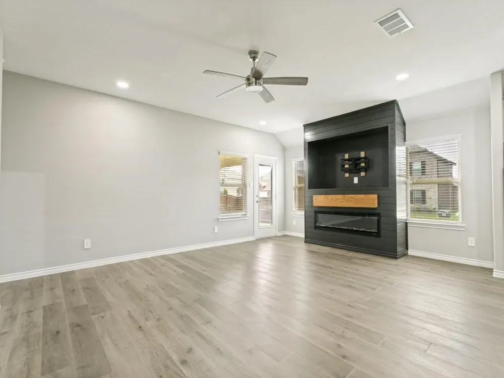9704 Autumn Leaves Lane Aubrey, TX 76227