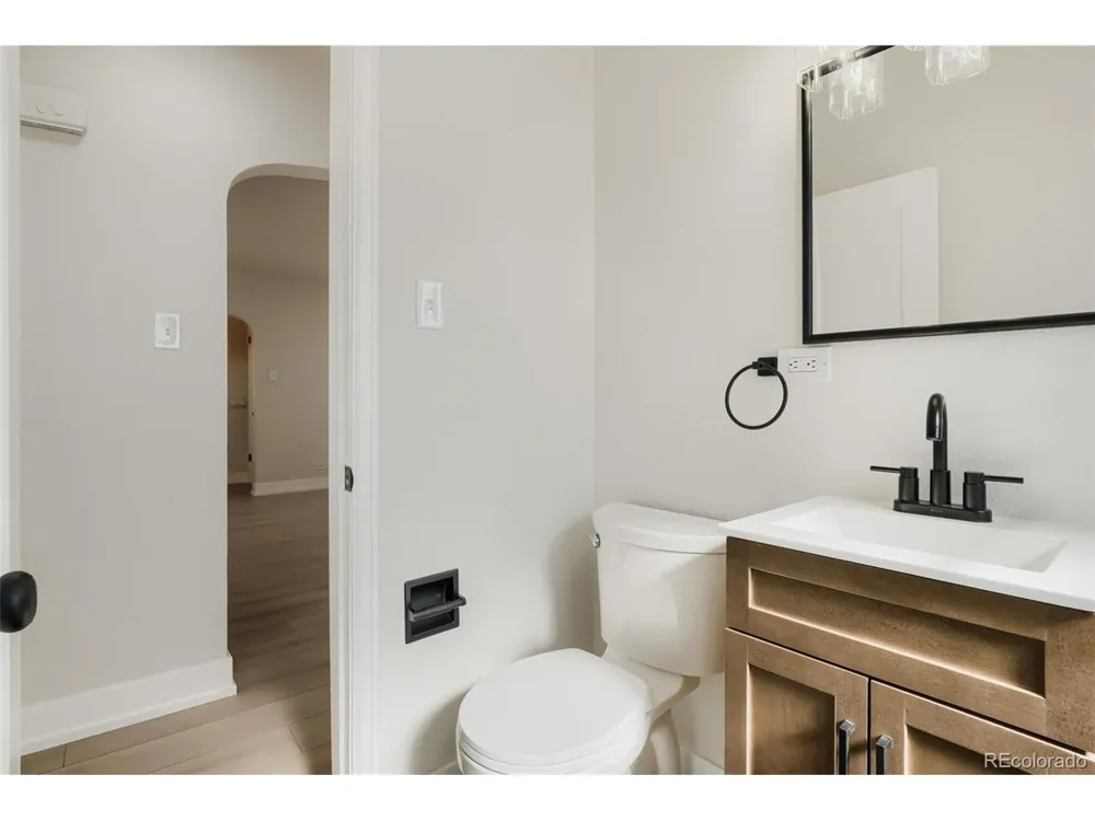 1558 Spruce Street Denver, CO 80220