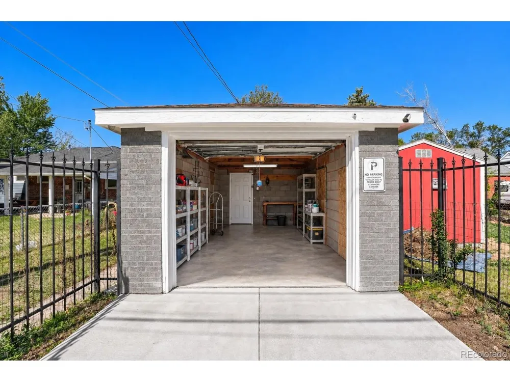 1558 Spruce Street Denver, CO 80220