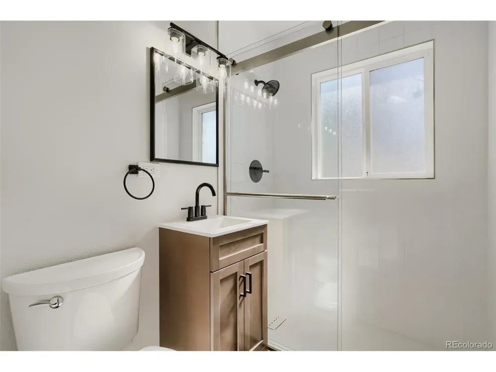 1558 Spruce Street Denver, CO 80220