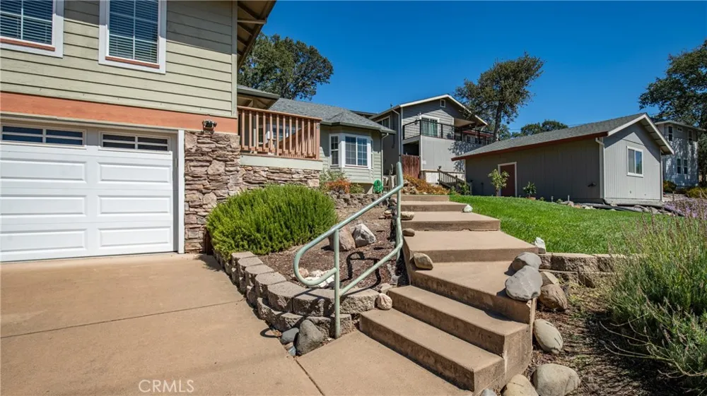 19516 Mountain Meadow N. Hidden Valley Lake, CA 95467