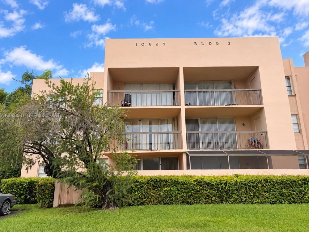 10625 SW 112th Ave #111 Miami, FL 33176