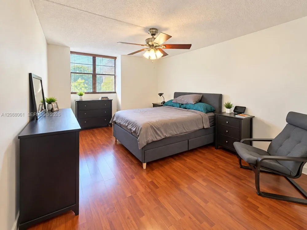 10625 SW 112th Ave #111 Miami, FL 33176