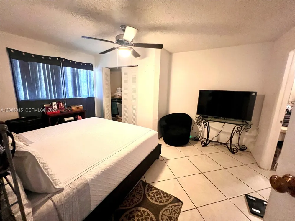 5822 Albert Rd West Palm Beach, FL 33415