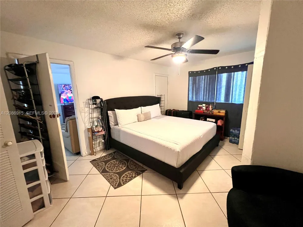 5822 Albert Rd West Palm Beach, FL 33415