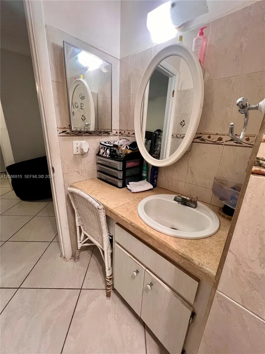 5822 Albert Rd West Palm Beach, FL 33415