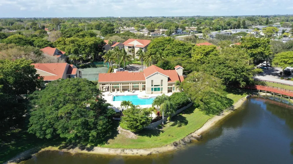 1740 PALM COVE BOULEVARD #4-305 Delray Beach, FL 33445