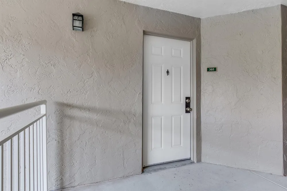 1740 PALM COVE BOULEVARD #4-305 Delray Beach, FL 33445
